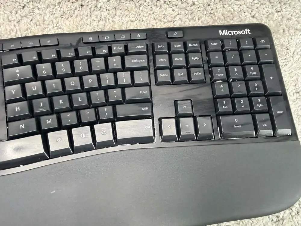 Microsoft Ergonomic Keyboard Wired Black